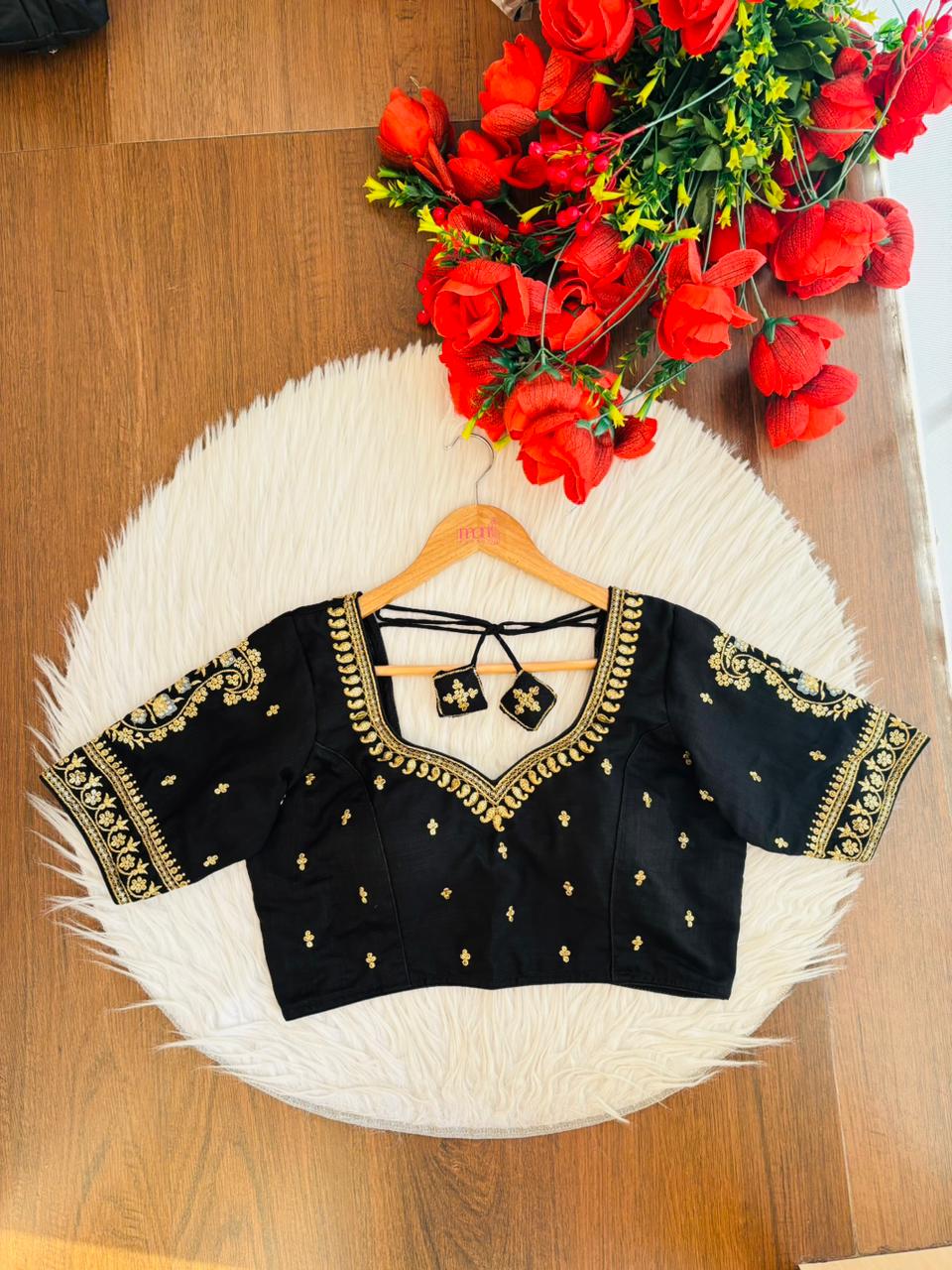 Sparkling Eyes-Designer Blouse