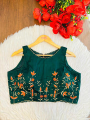 Rising Rever Floral Embroidery Blouse