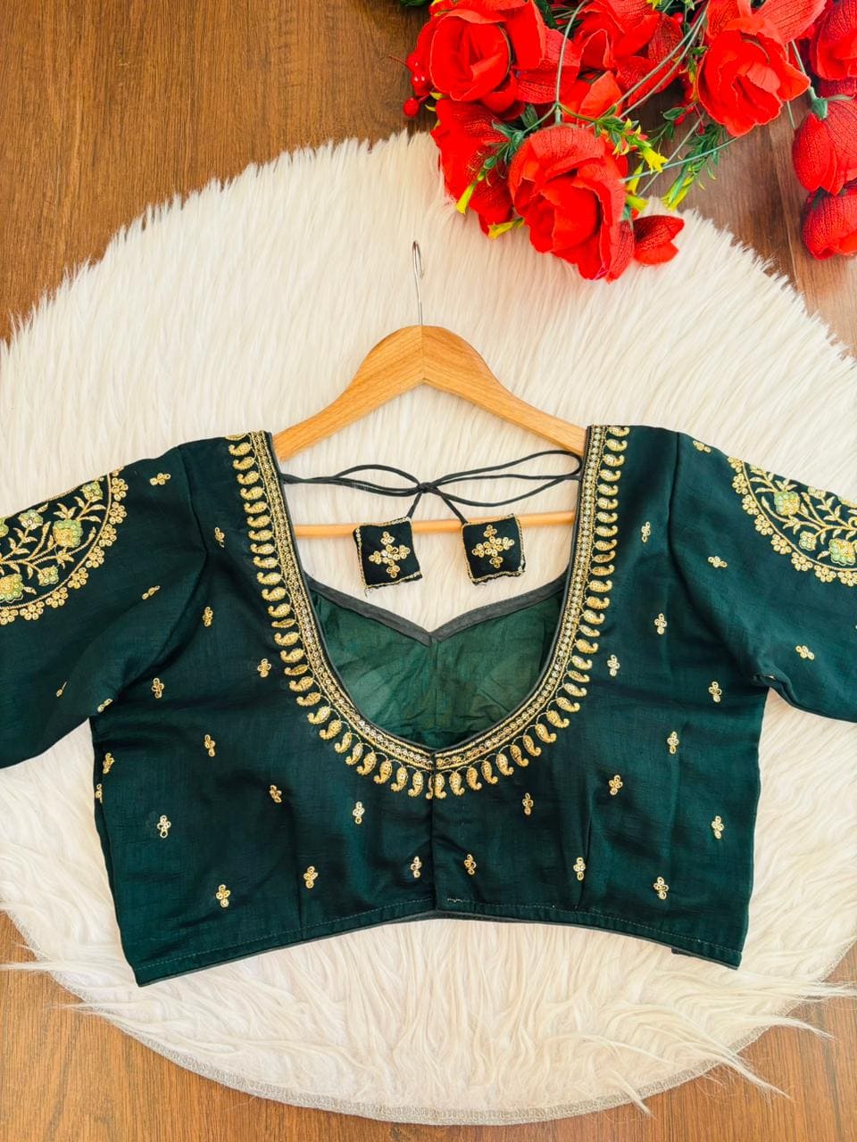 Sparkling Eyes-Designer Blouse